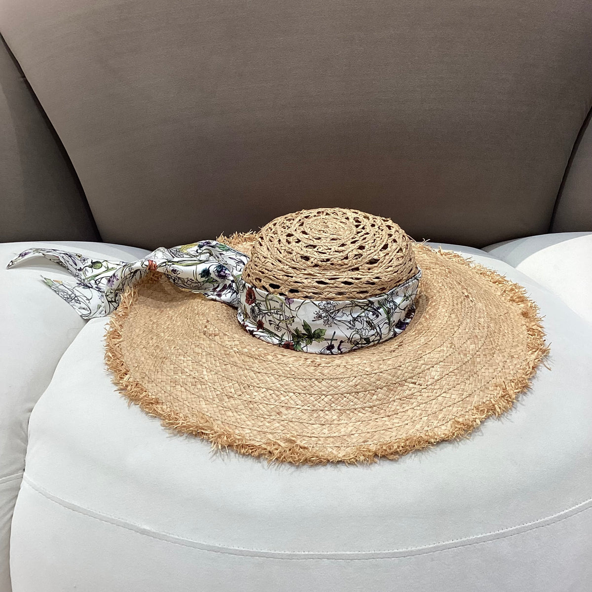 Gucci Vintage Unused Straw Hat