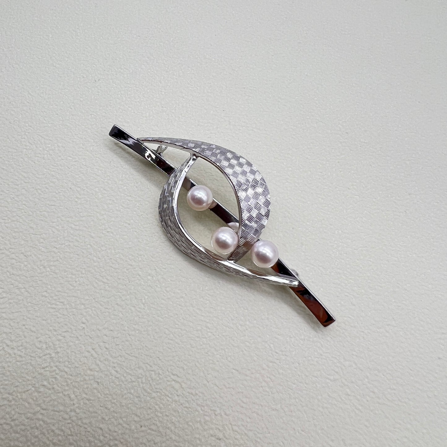 Mikimoto Vintage Akoya Pearl Silver Brooch