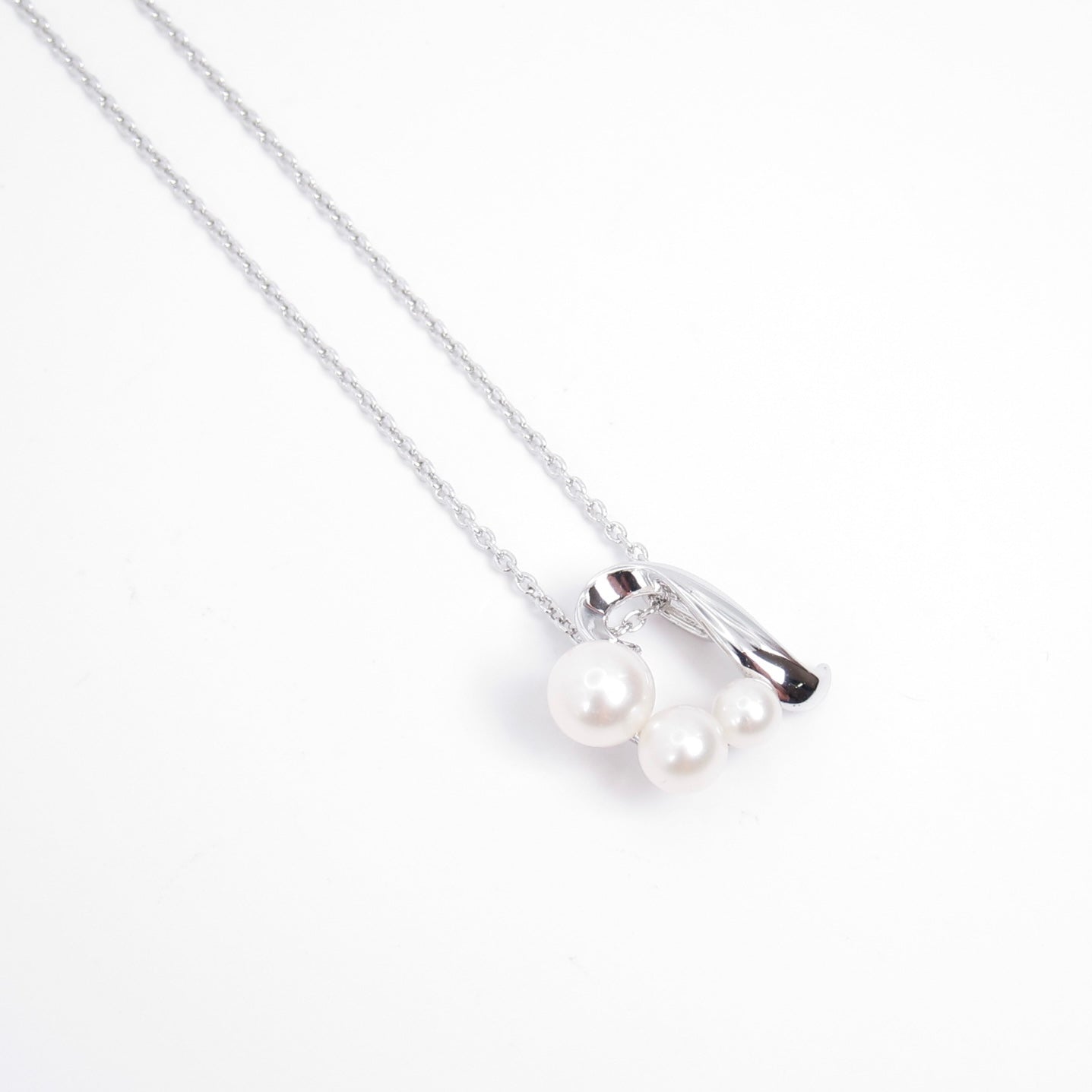 Tasaki Vintage Stylish Pearl Silver Necklace