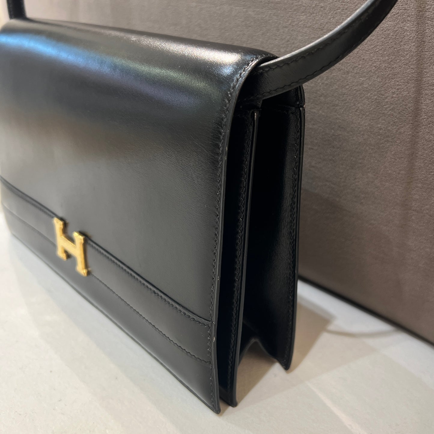 Hermes Annie Shoulder Bag Black Color with GHW