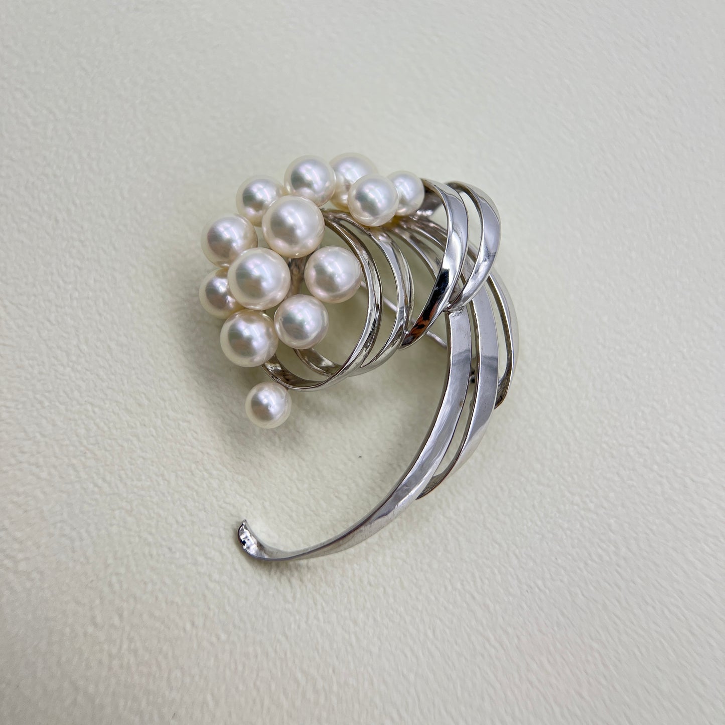 Tasaki Vintage Stylish Akoya Pearl Silver Brooch