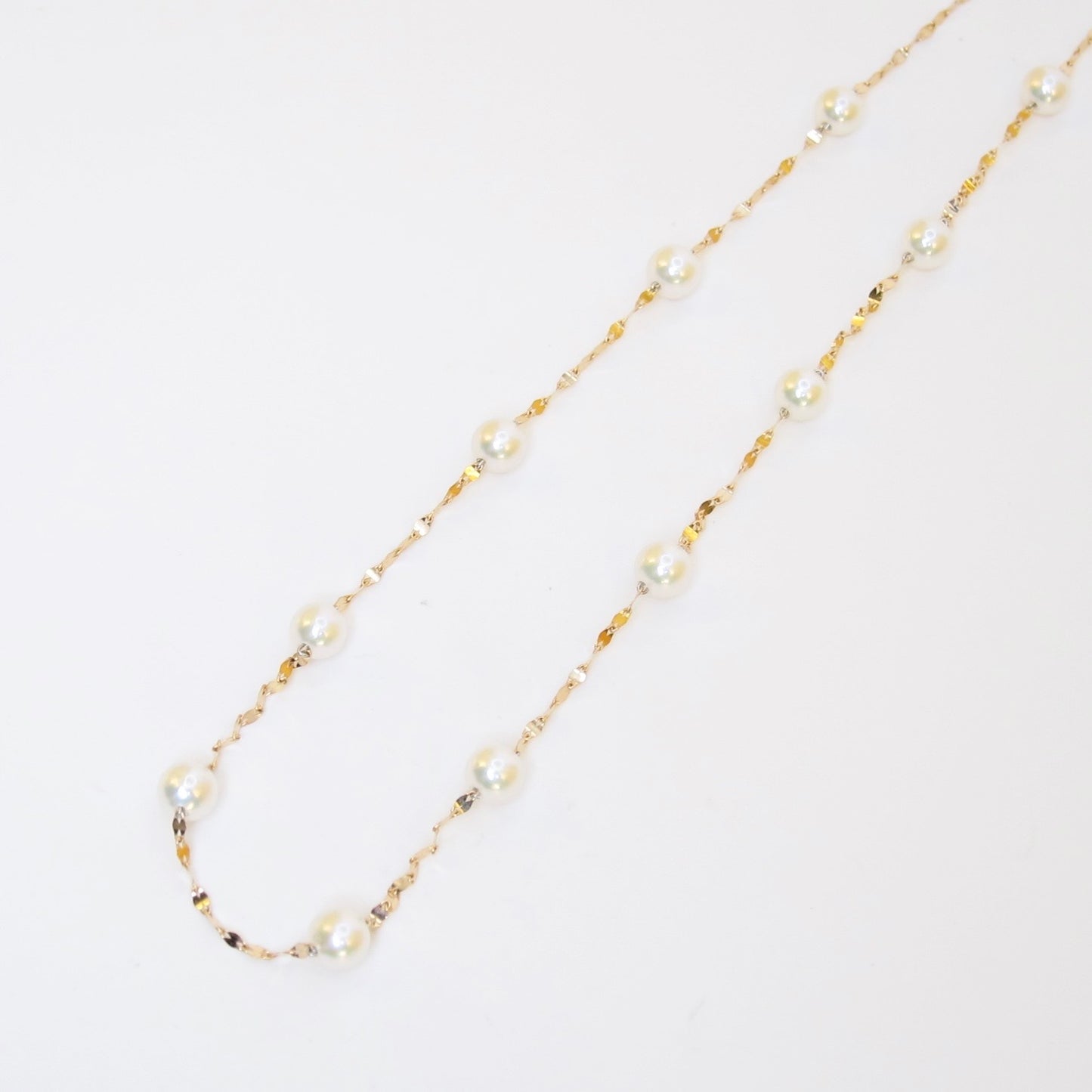 No Brand Vintage 18K Gold Pearl Station Necklace