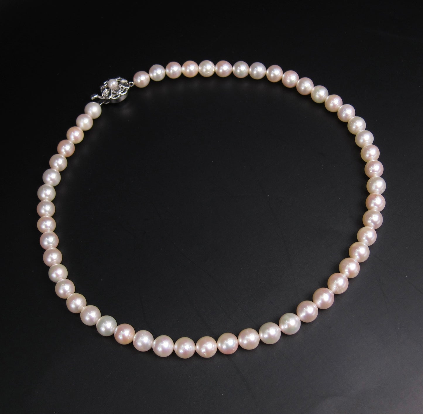 No Brand Vintage Akoya Pearl with Silver Flower Buckle Necklace