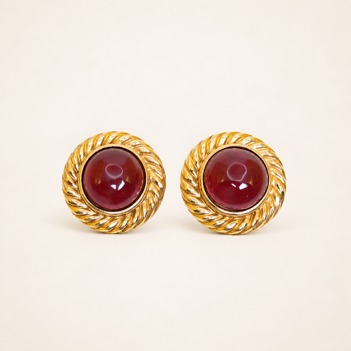 Chanel Vintage 1982 Red Gripoix Glass Gold-Tone Clip-On Earrings – Diorella vintage product cover