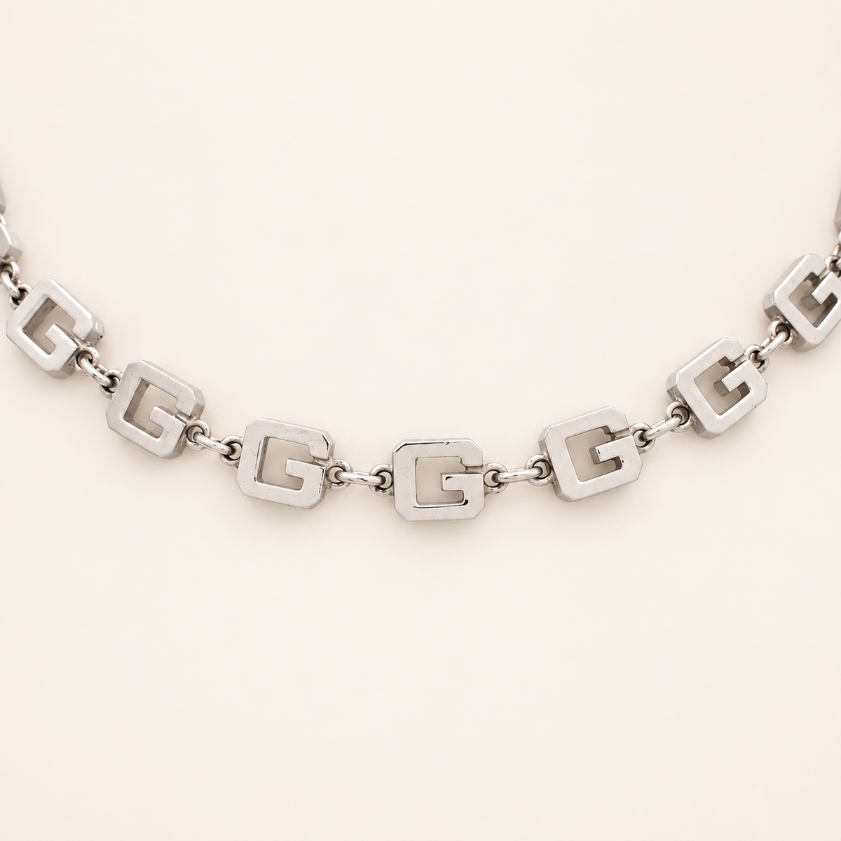 Givenchy Vintage 4G Logo Silver-Tone Necklace, 39cm