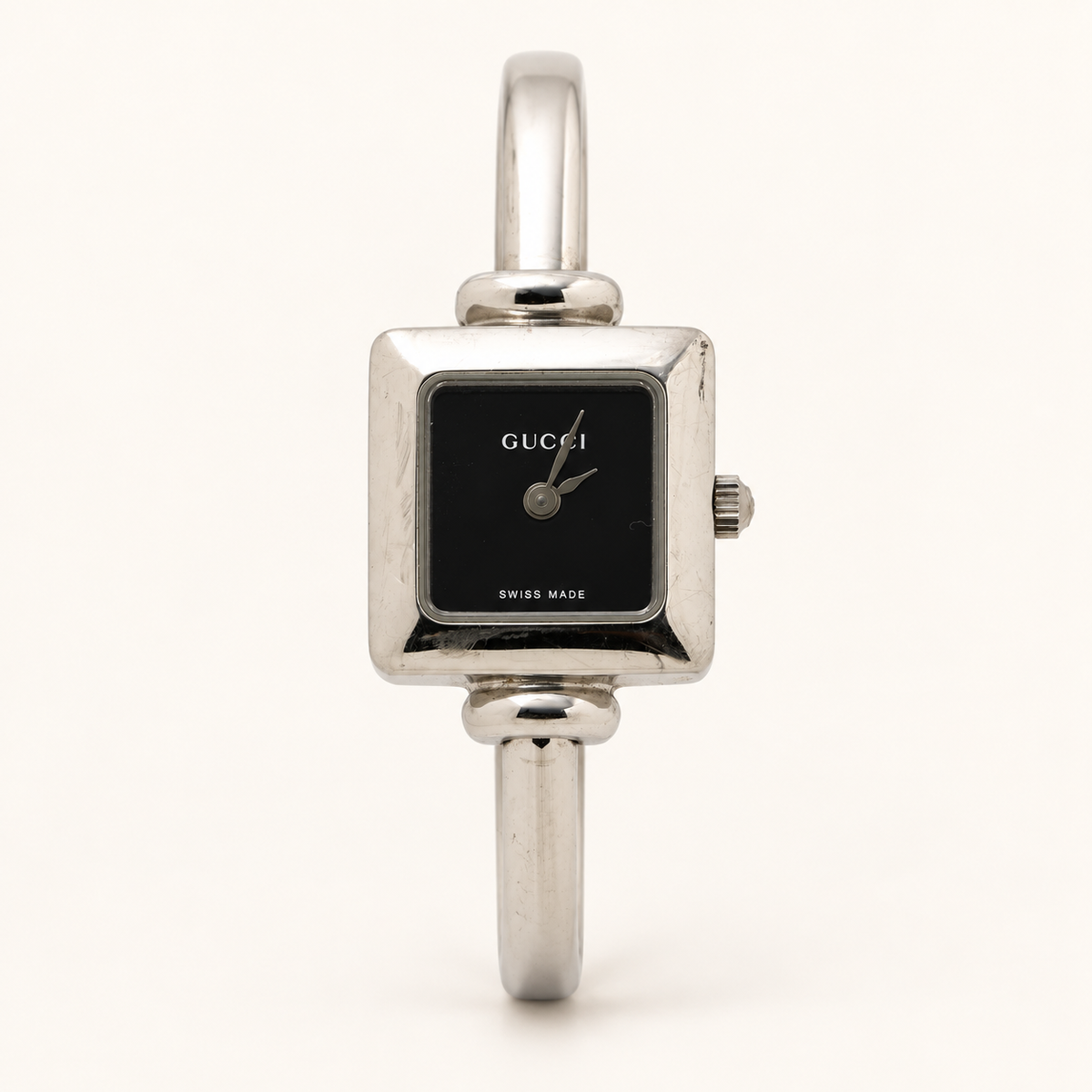 Gucci Vintage 1900L Black Square Dial Silver-Tone Bangle Watch