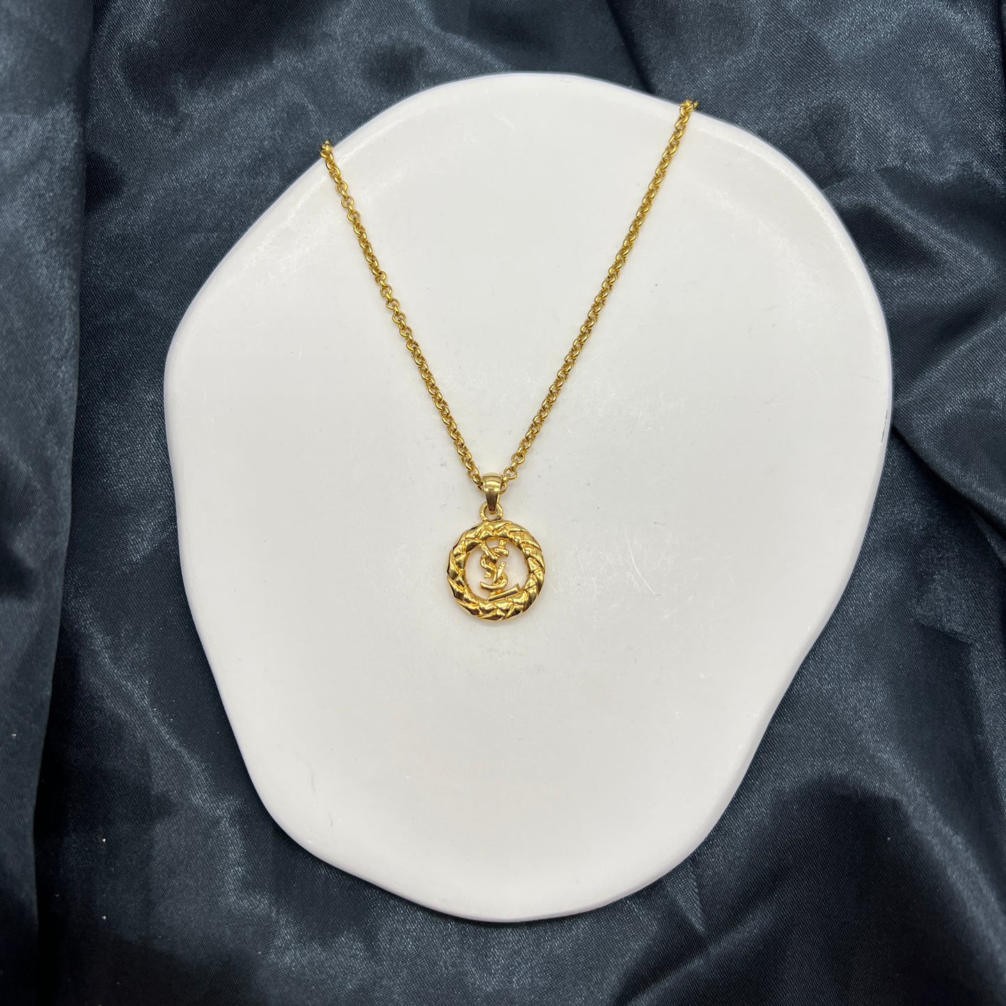 Yves Saint Laurent Vintage Ysl Logo In Loop Pendant Golden Necklace