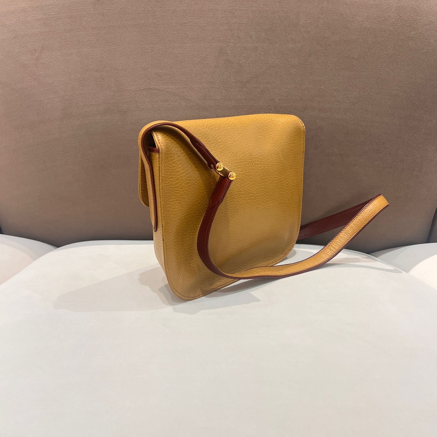 Cartier Vintage Must Line Beige Leather Shoulder Bag