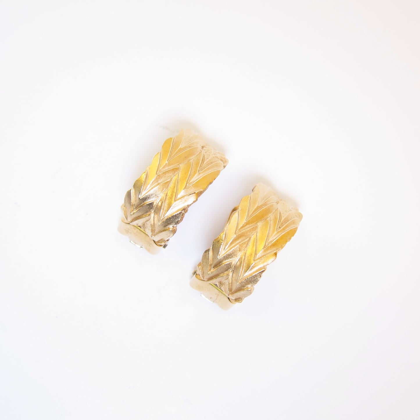 Christian Dior Vintage Leaf Motif Golden Clip-on Earrings