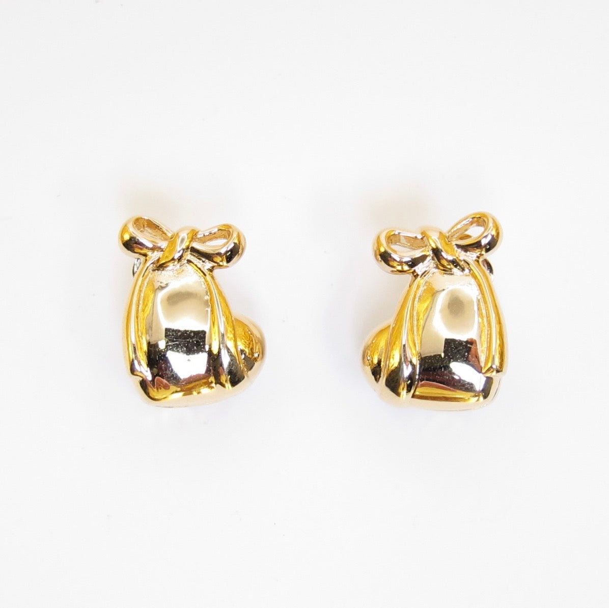 Nina Ricci Vintage Ribbon and Heart Golden Clip-on Earrings