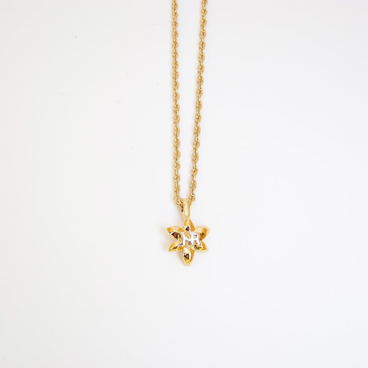 Nina Ricci Vintage NR Logo on Folwer Golden Necklace