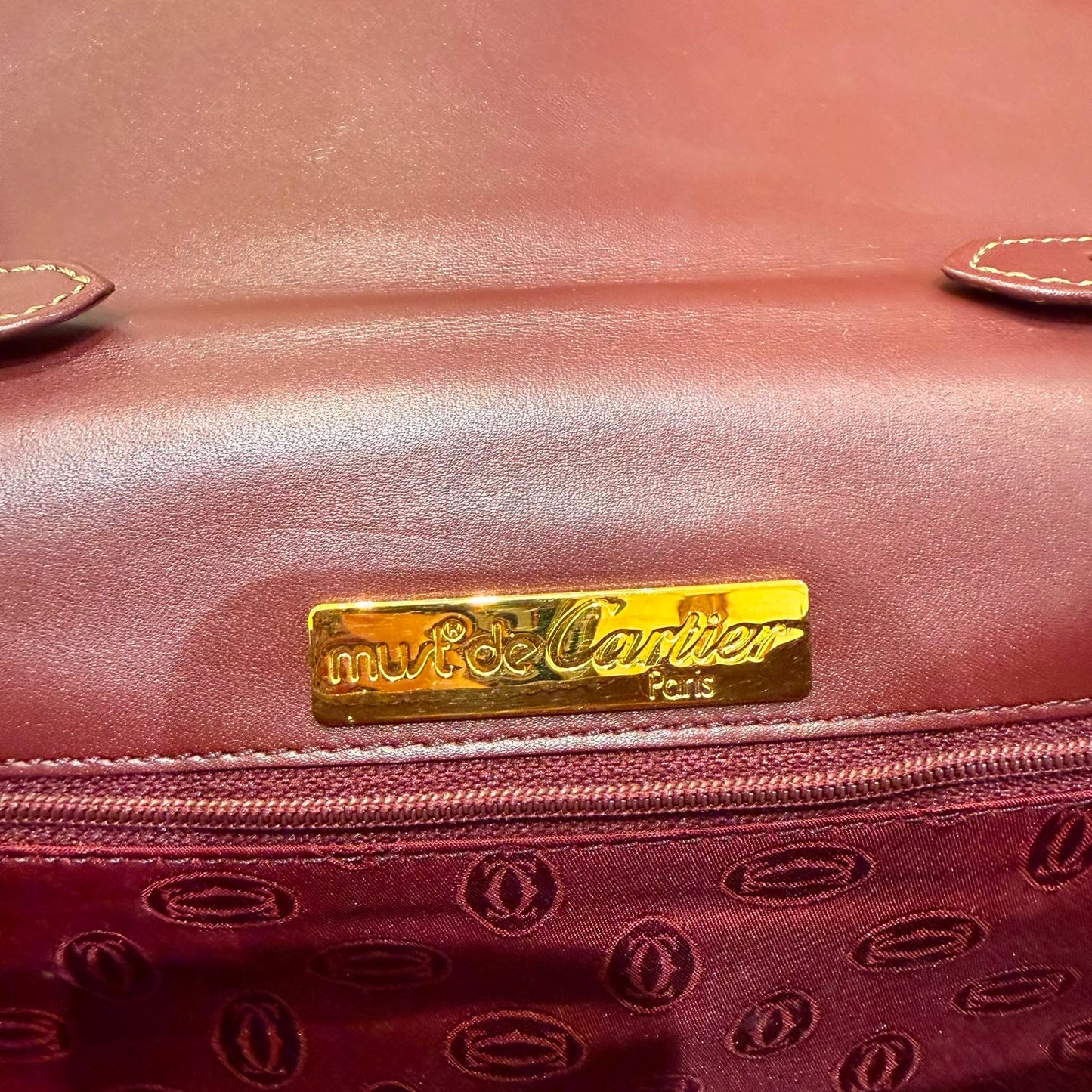 Cartier Vintage Must de Cartier Bordeaux Leather Shoulder Bag