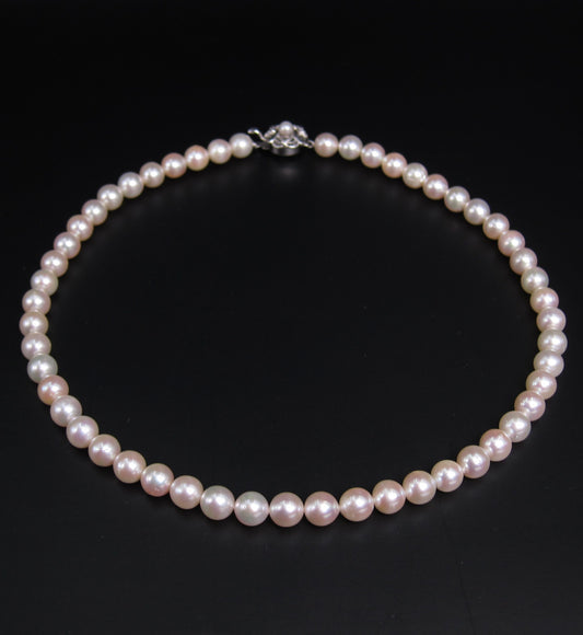 No Brand Vintage Akoya Pearl with Silver Flower Buckle Necklace
