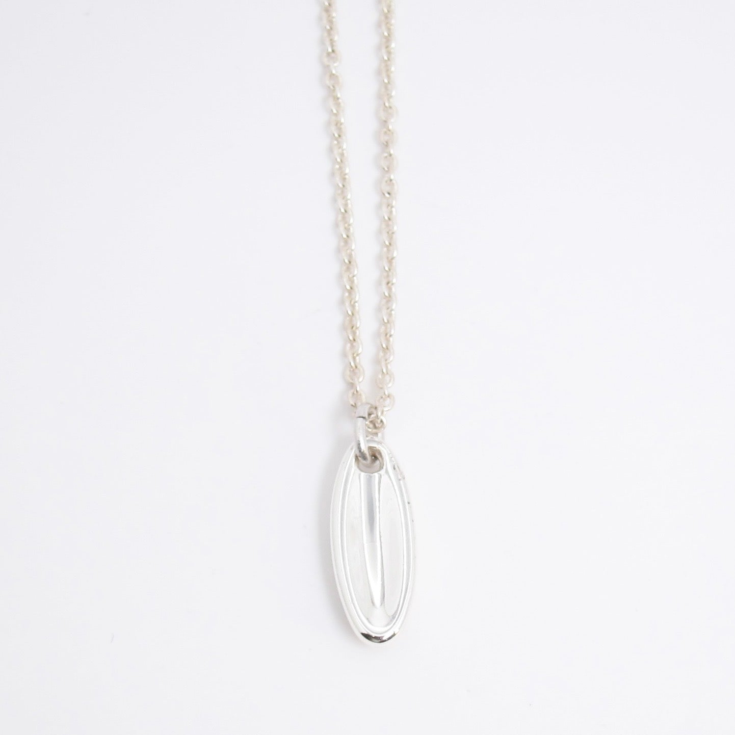 Monet Vintage Streamlined Ellipse Olive Bead Pendant Silver Necklace