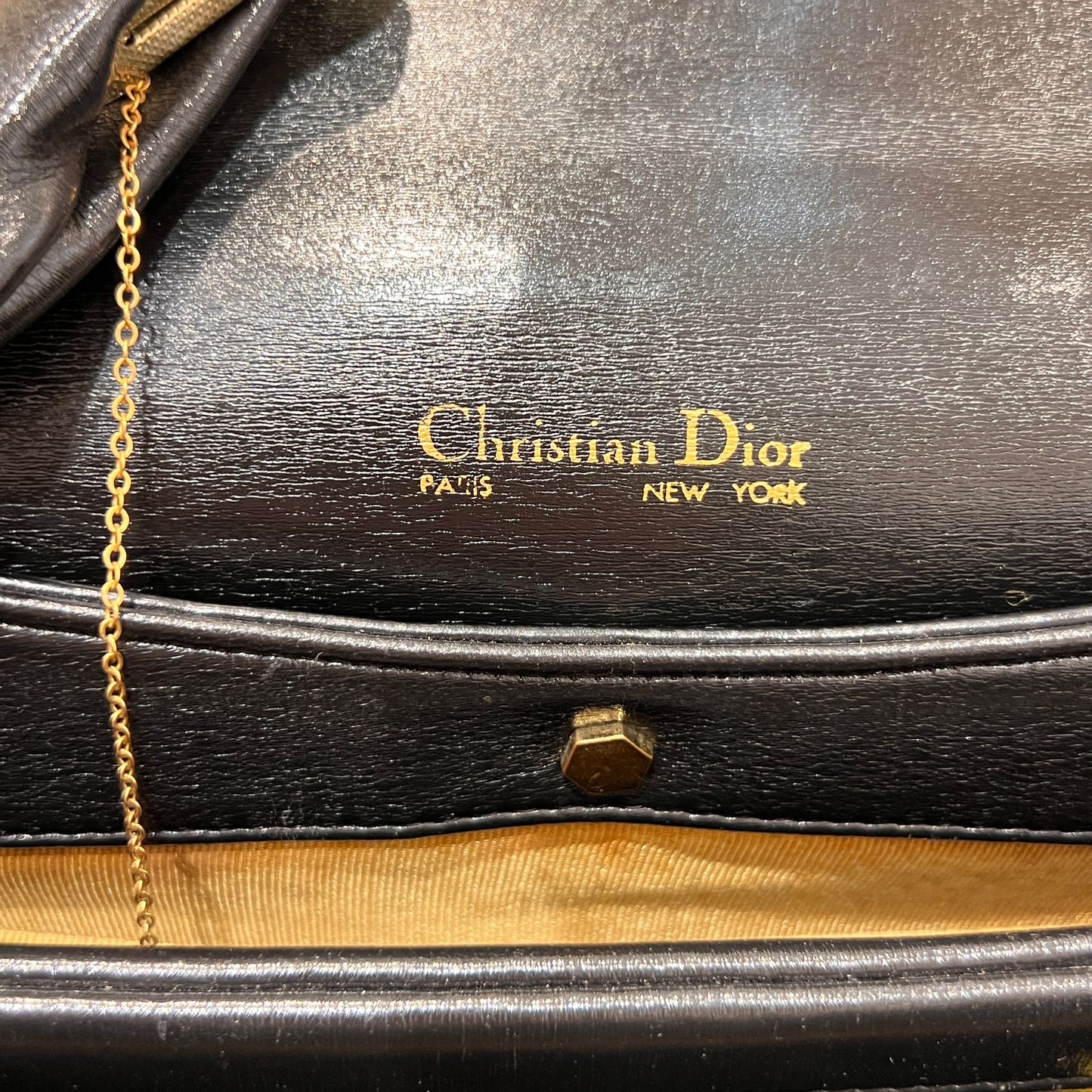 Christian Dior 復古黑色皮革 CD 標誌鏈條單肩包