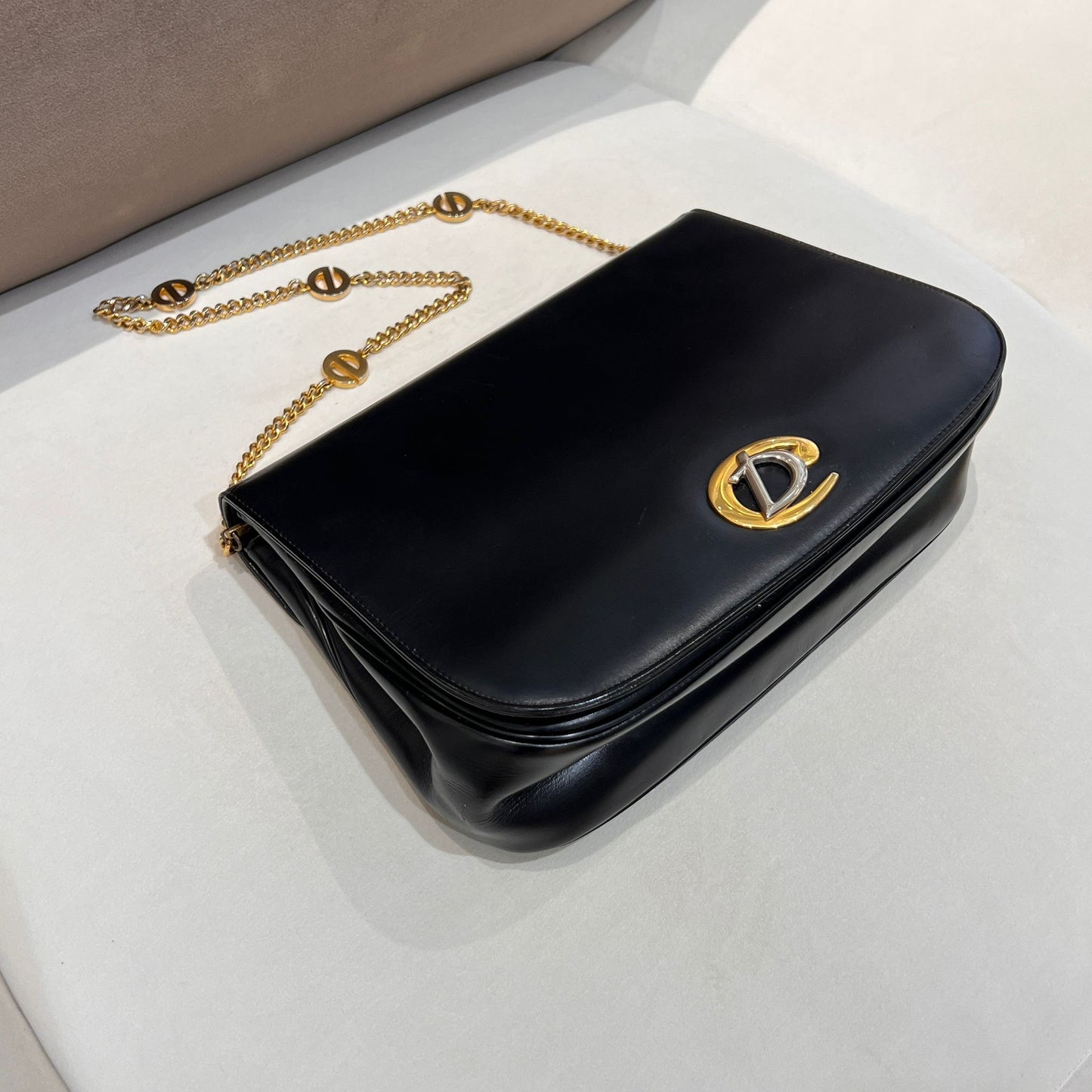 Christian Dior 復古黑色皮革 CD 標誌鏈條單肩包