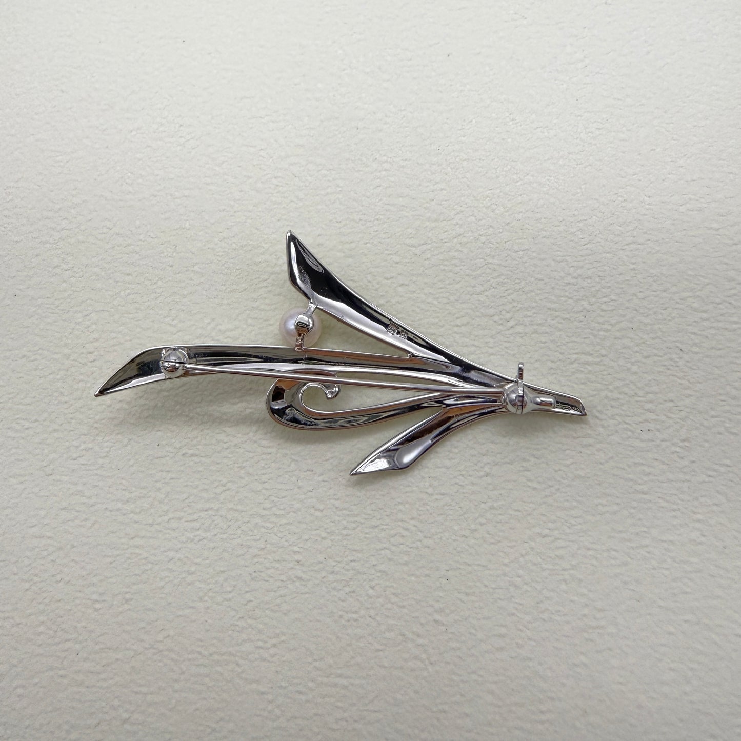 Mikimoto Vintage Stylish Akoya Pearl Silver Brooch