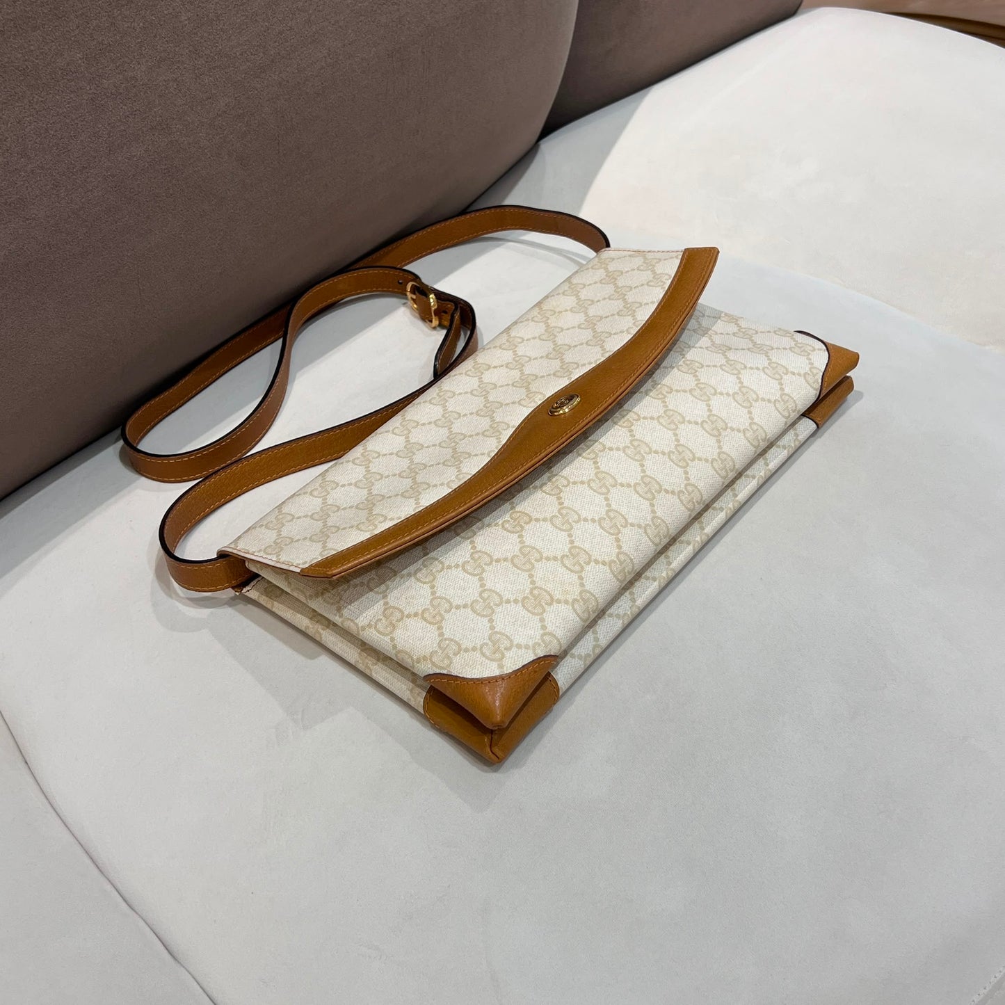 Gucci Vintage Beige Gg Supreme Canvas Envelope Shoulder Bag