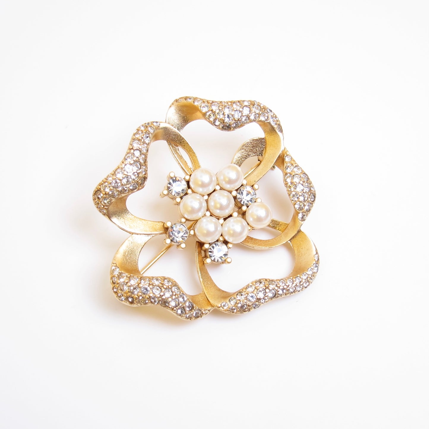 Nina Ricci Vintage Flower with Pearl and Rhinestone Golden Brooch