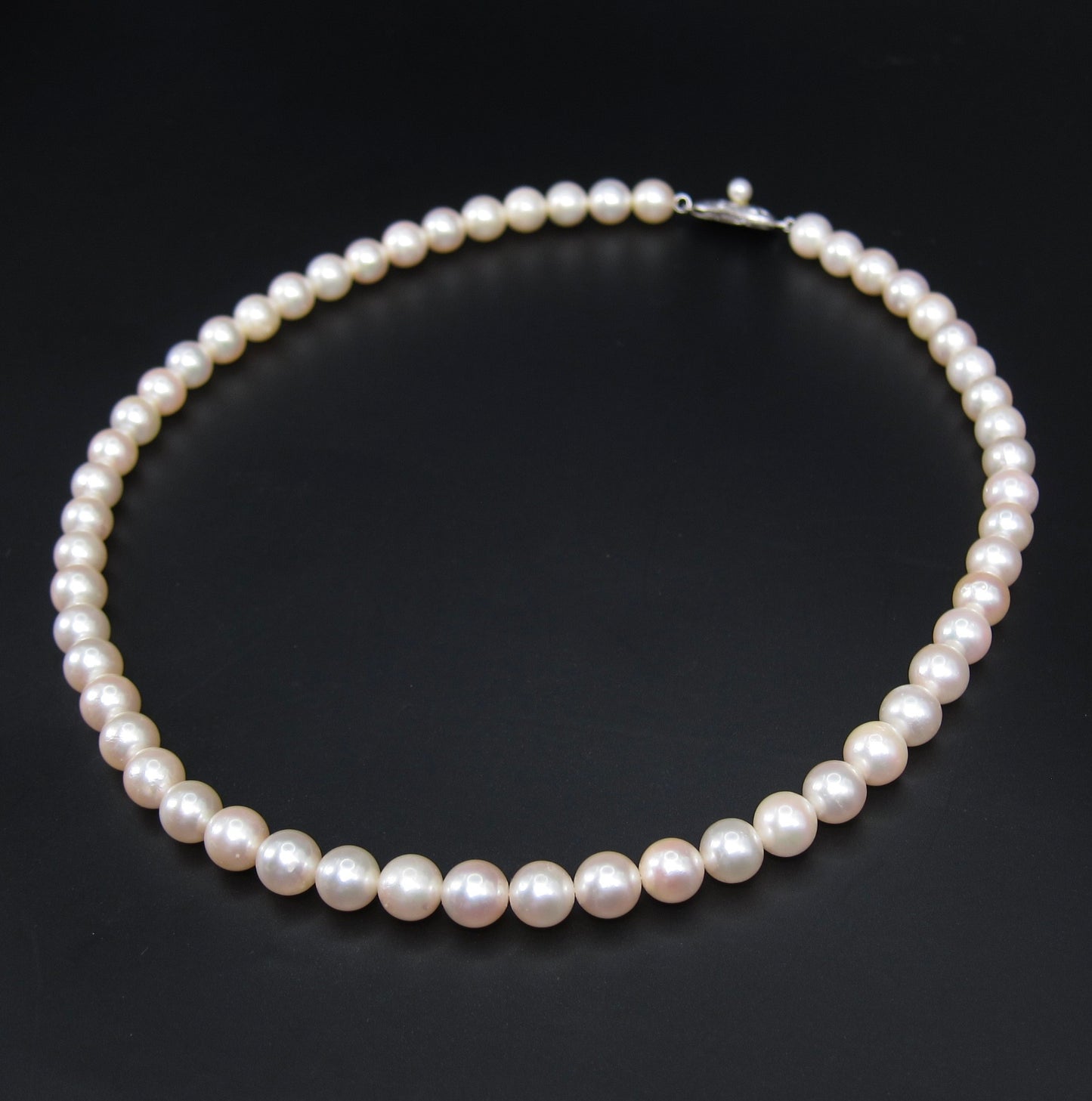 No Brand Vintage Akoya Pearl with Silver Buckle Necklace