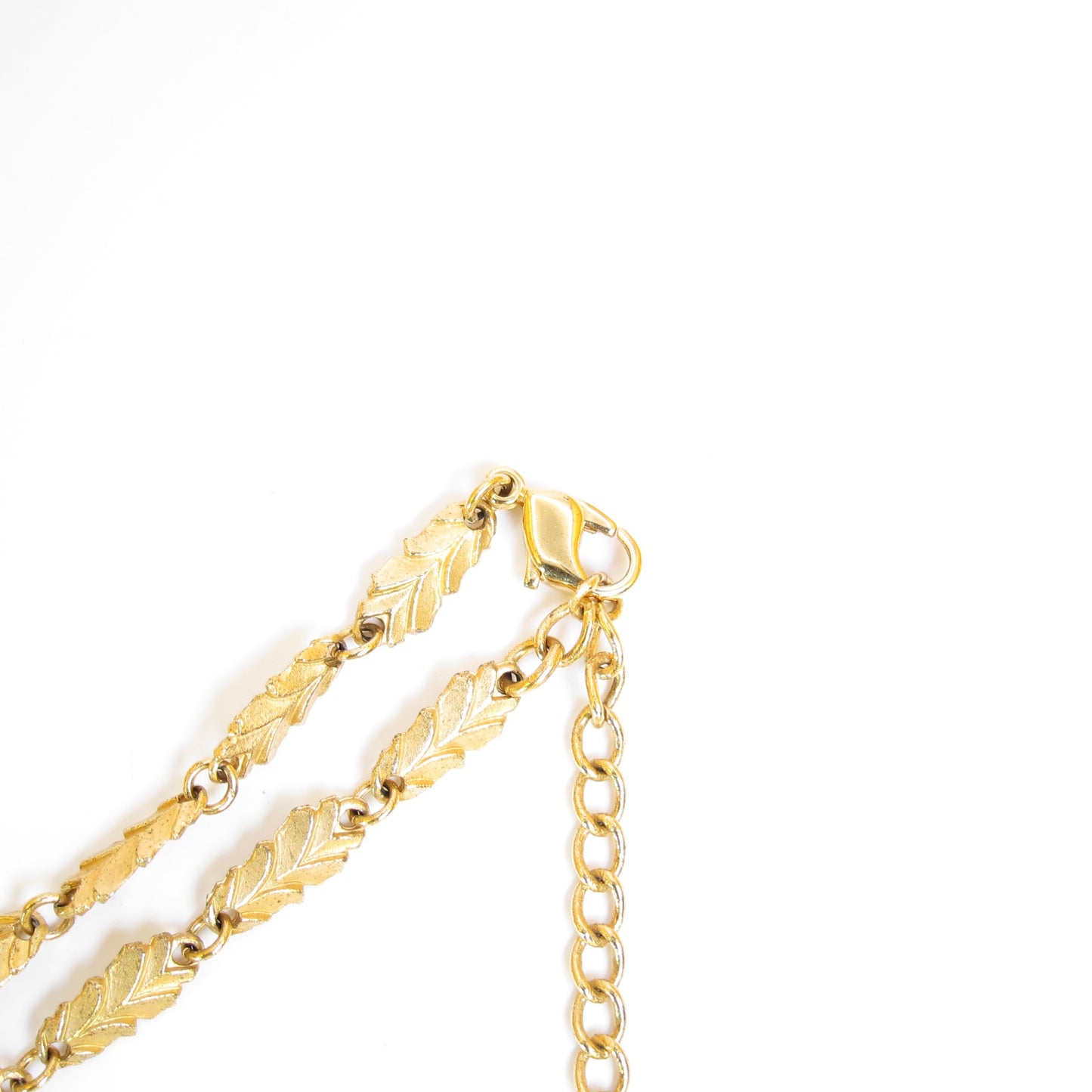 Christian Dior Vintage Leaves Motif Golden Necklace