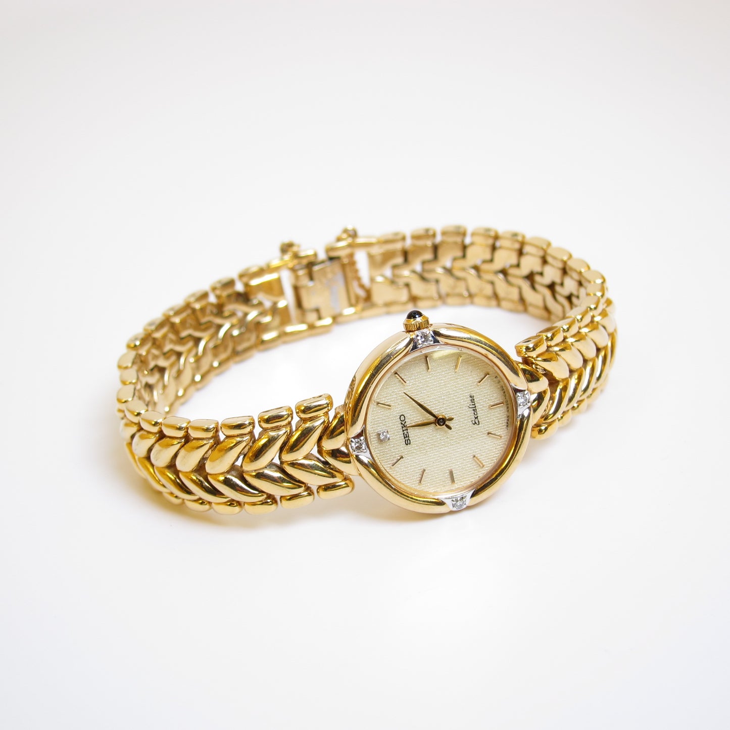 Seiko Vintage Exceline Round Ivory Glittering Face with Diamond Golden Watch