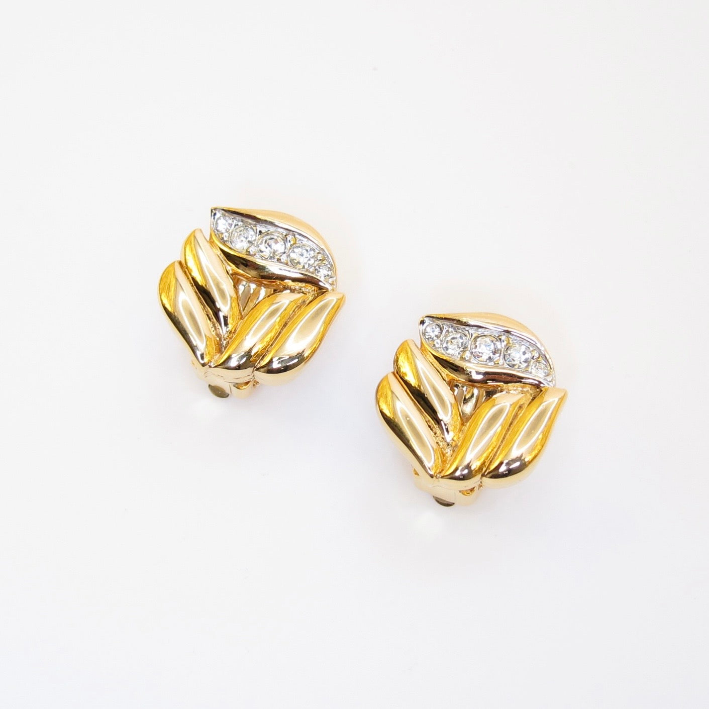 Nina Ricci Vintage Stylish Rhinestone Golden Clip-on Earrings