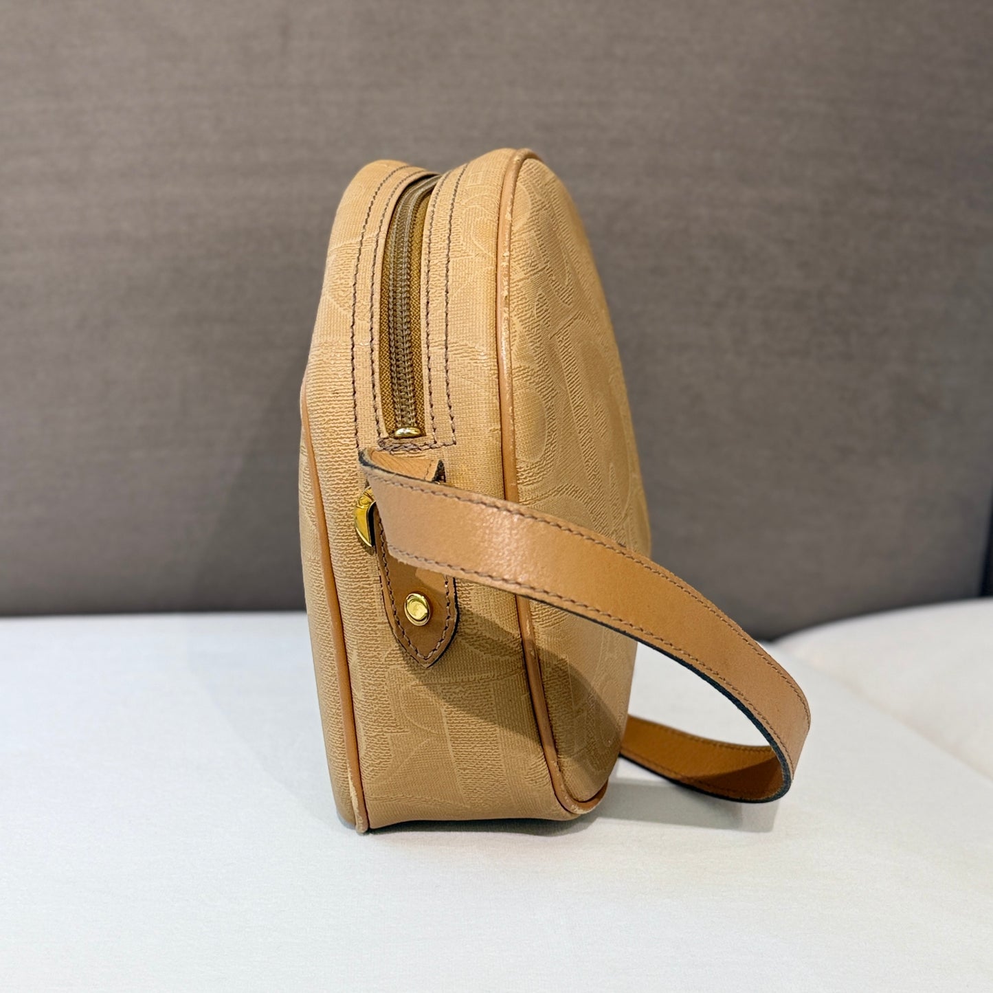 Christian Dior Vintage Golden Oval Logo With Light Brown Shoulder Bag