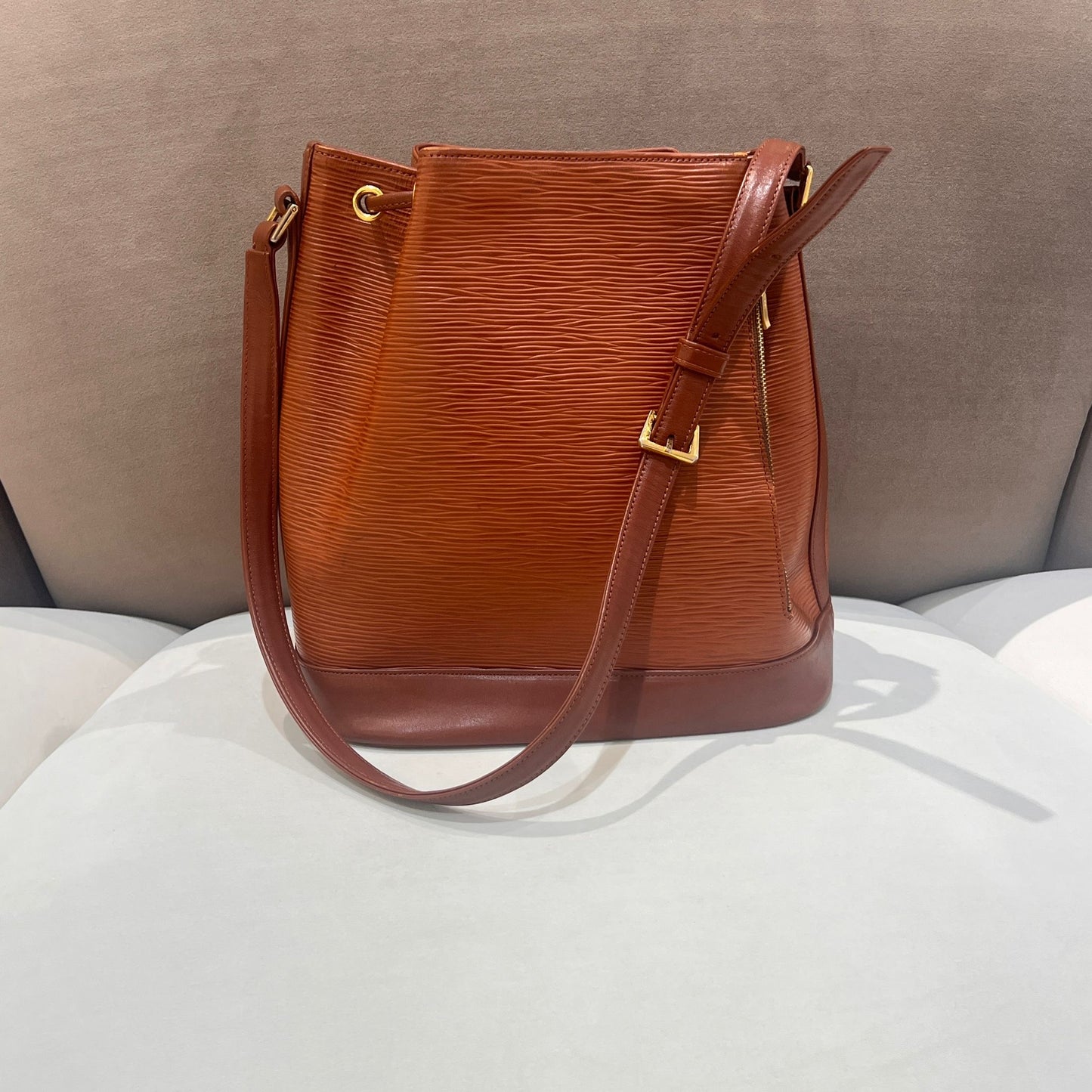 Valentino Garavani Vintage Textured Leather Brown Drawstring Bucket Shoulder Bag