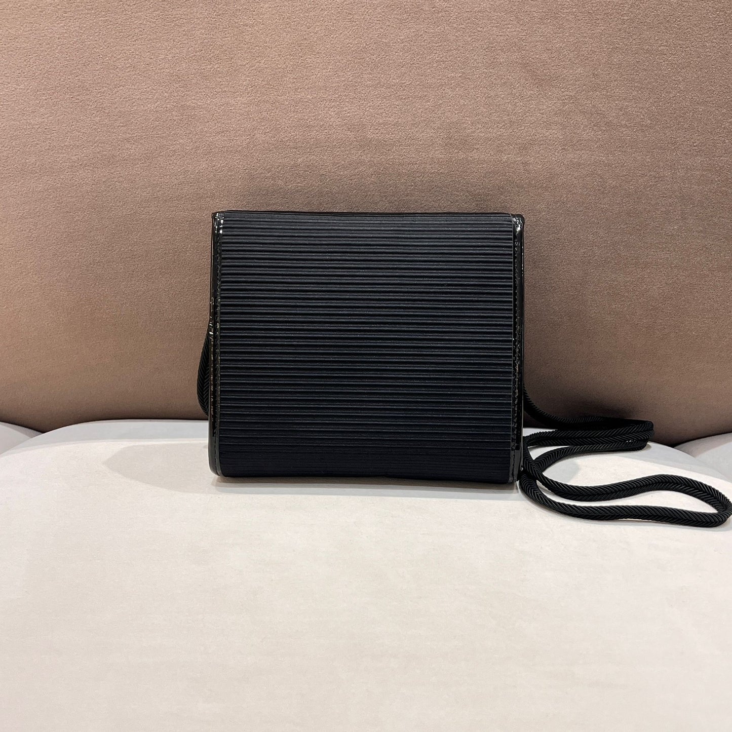 Yves Saint Laurent Vintage Ysl Heart Crystal Black Leather Shoulder Bag