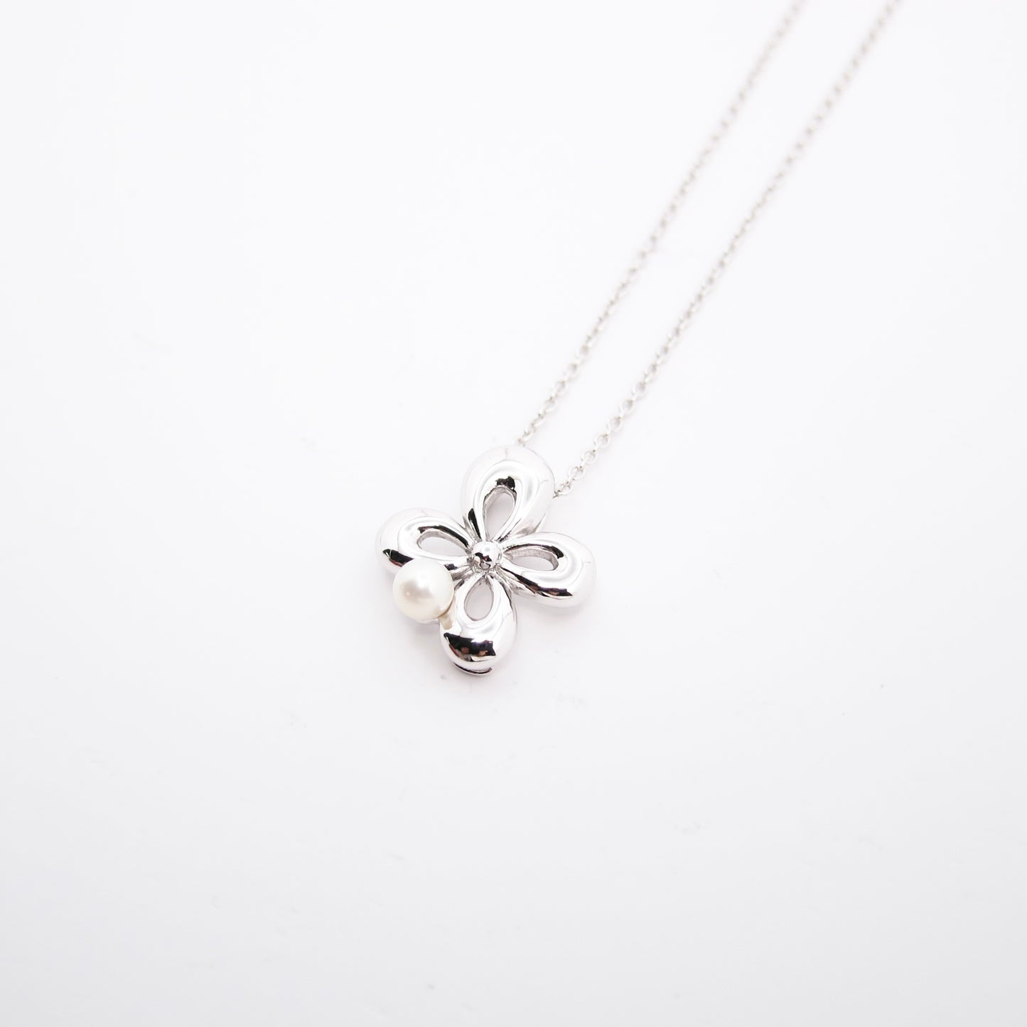 Tasaki Vintage Flower Motif with Pearl Silver Necklace