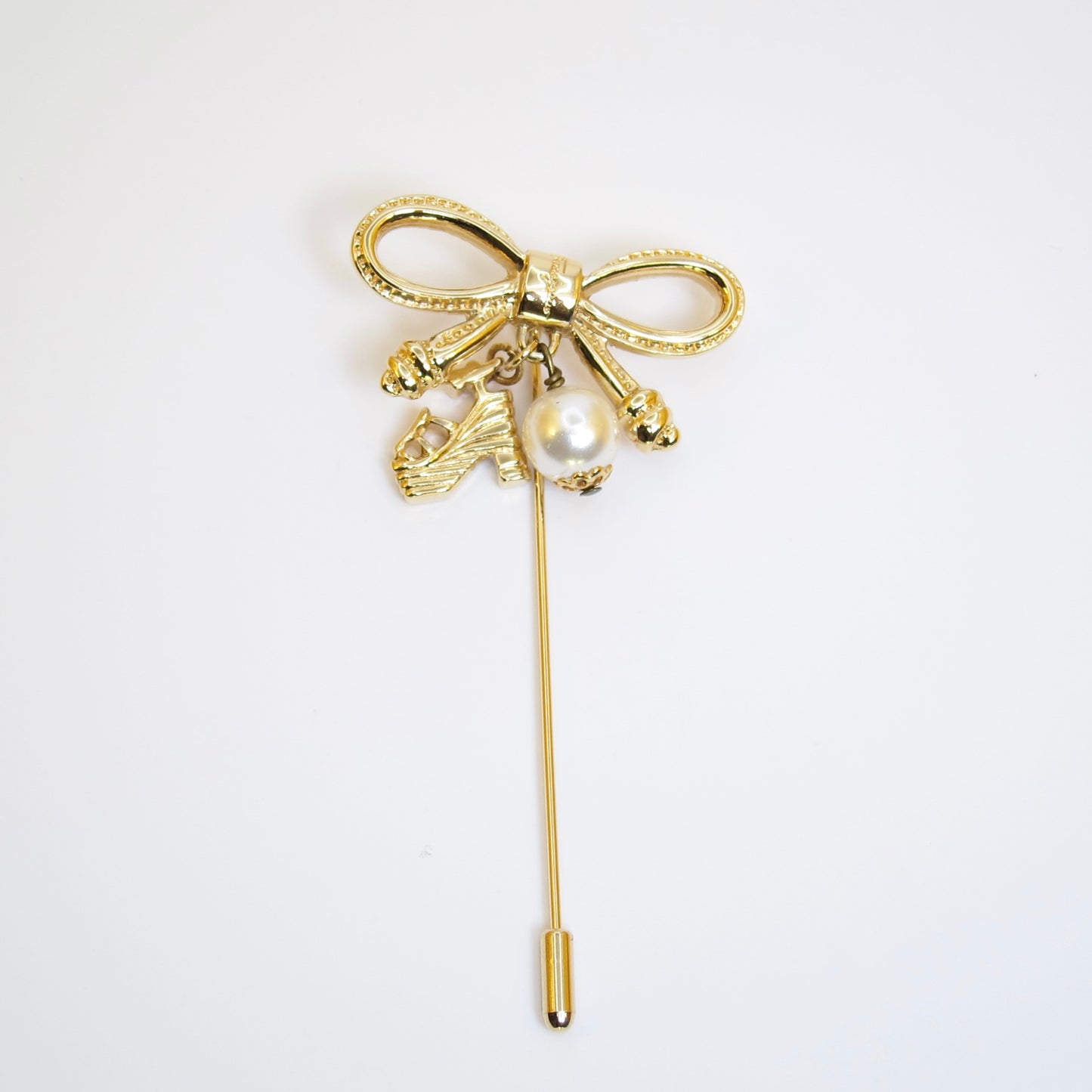 Ferragamo Vintage Ribbon with Shoe and Pearl Golden Brooch
