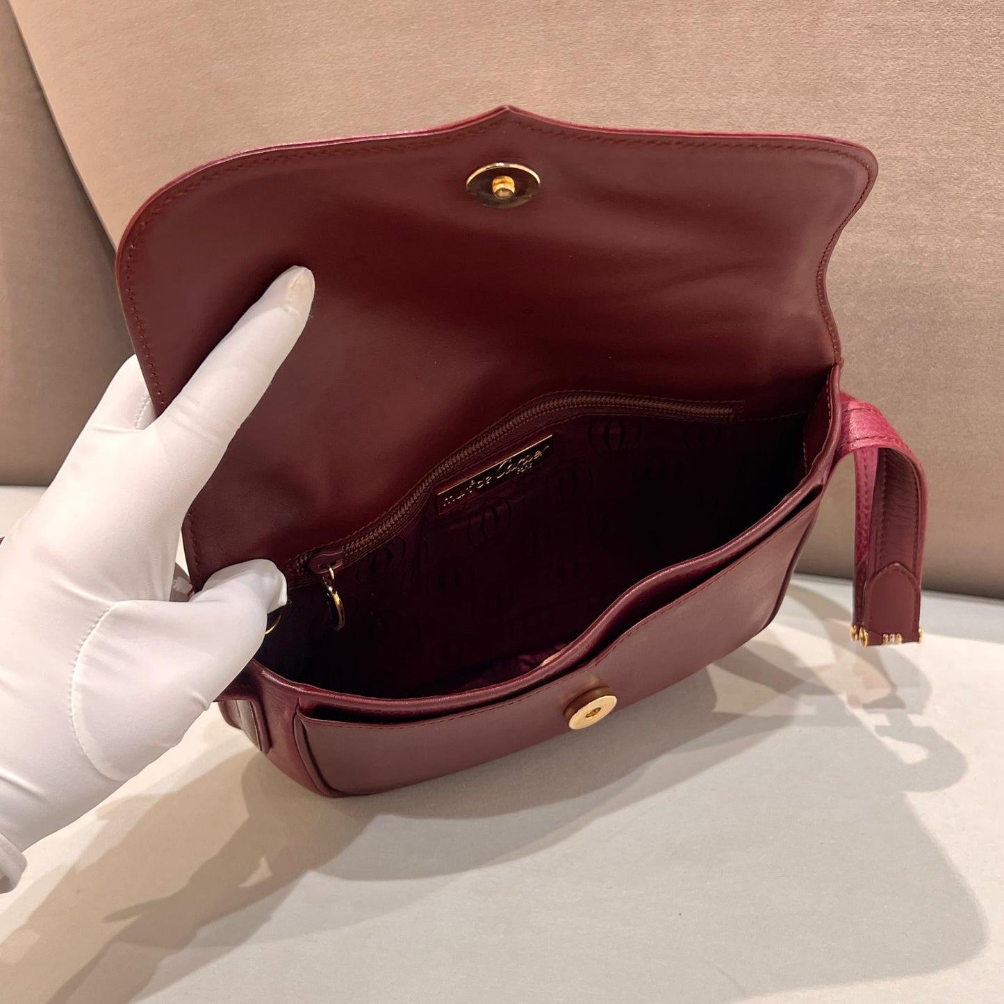 Cartier Vintage Burgundy Leather Must De Cartier Shoulder Bag