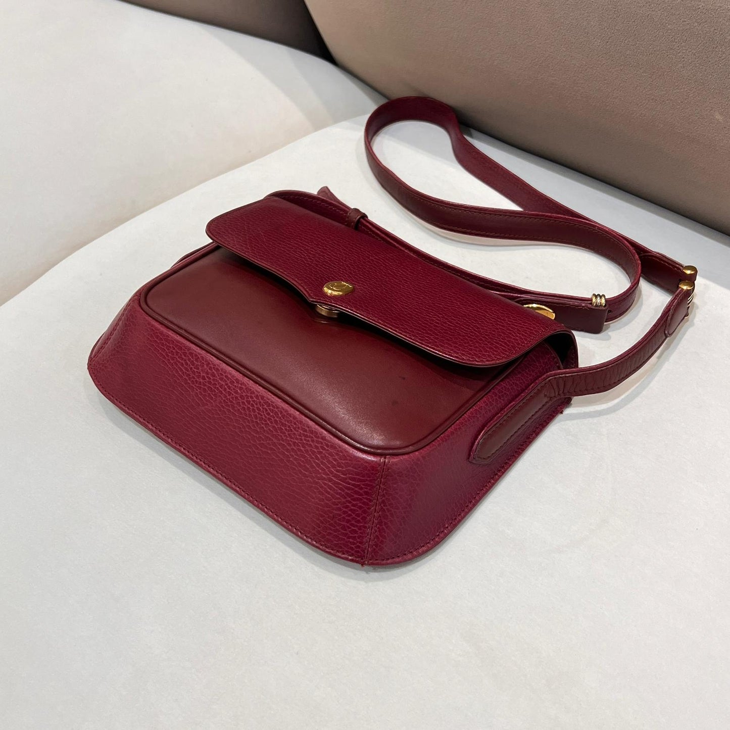 Cartier Vintage Burgundy Leather Must De Cartier Shoulder Bag