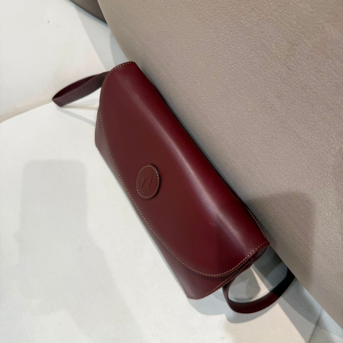 Cartier Vintage Must de Cartier Bordeaux Leather Shoulder Bag