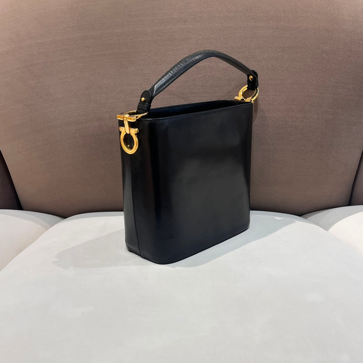 Ferragamo Vintage Black Leather Gancini 2-Way Shoulder Bag