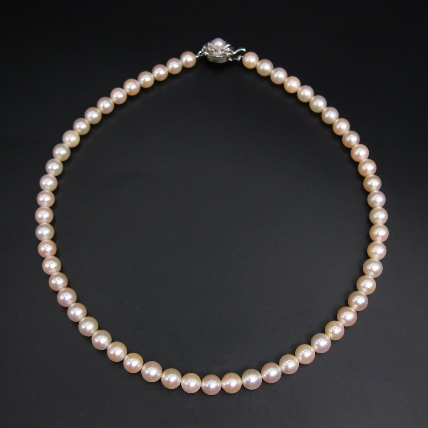 No Brand Vintage Akoya Pearl with Silver Flower Buckle Necklace