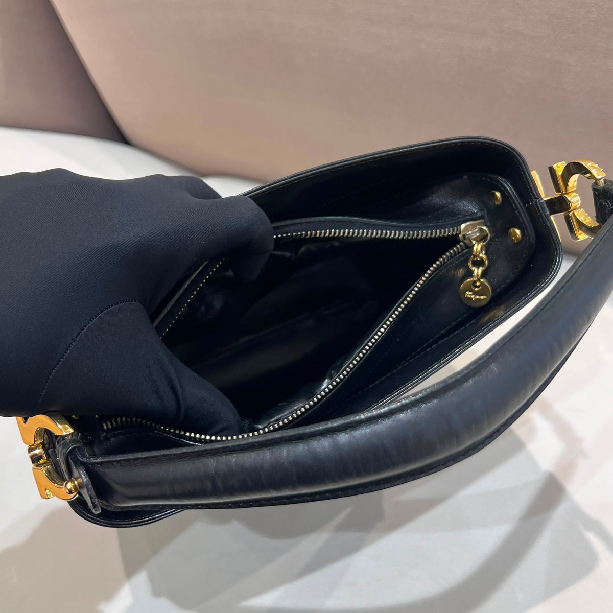 Ferragamo Vintage Black Leather Gancini 2-Way Shoulder Bag