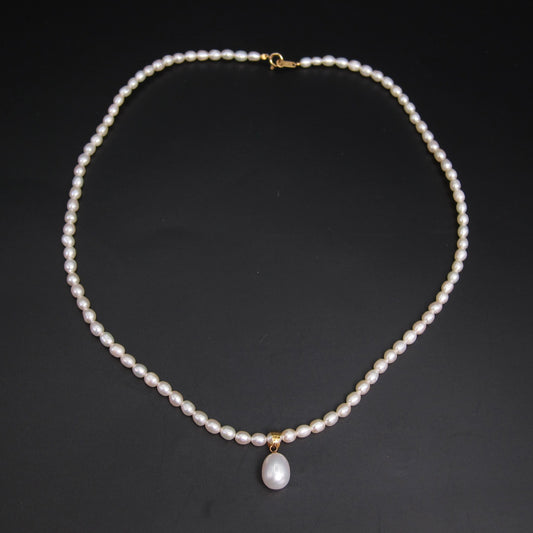 No Brand Vintage Freshwater Pearl with 18K Buckle Necklace