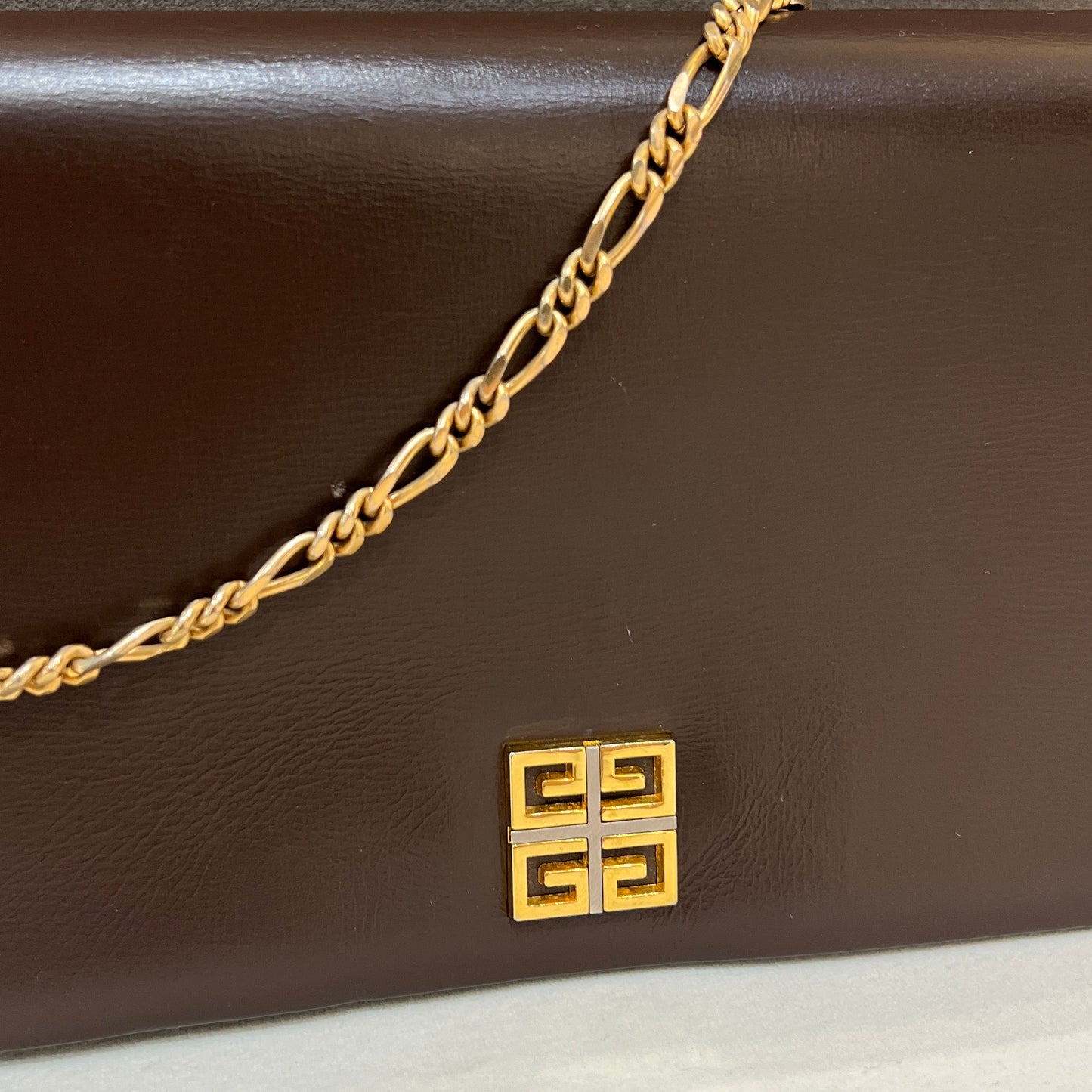 Givenchy 紀梵希中古4G 標誌棕色肩鏈包