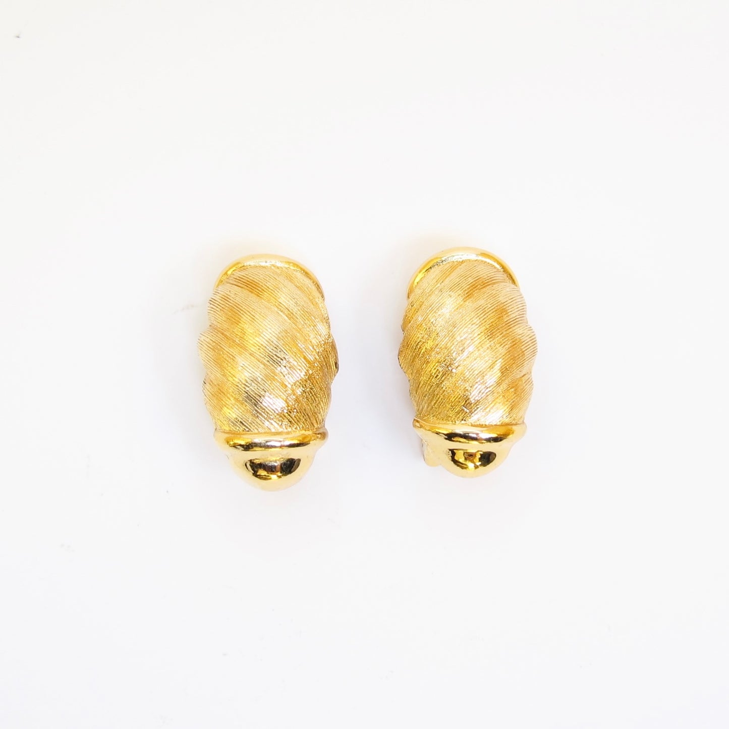 Christian Dior Vintage Stylish Golden Clip-on Earrings