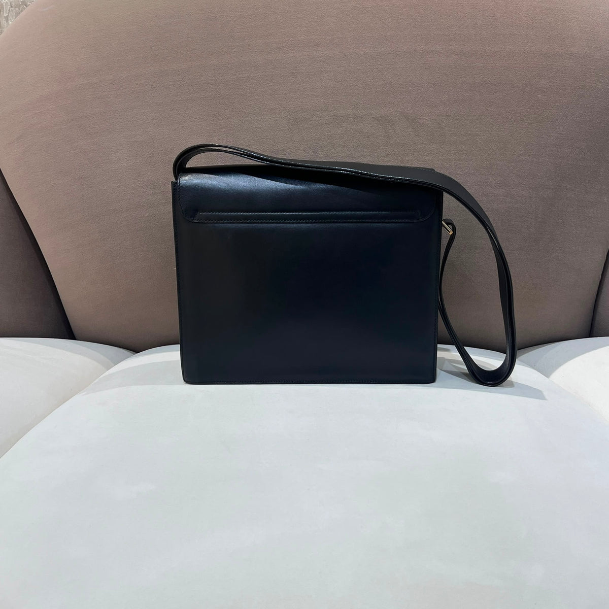 Gucci Vintage Black Leather G-Square Shoulder Bag