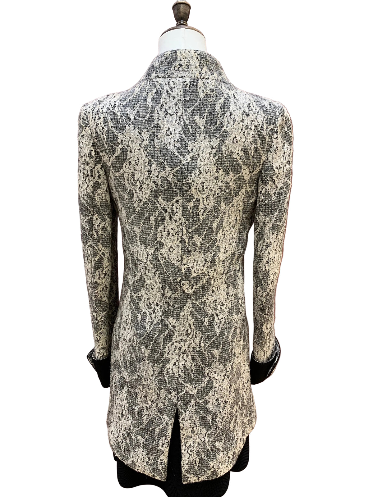 Chanel Paris À Rome Monochrome Lace Cropped Jacket Size 40
