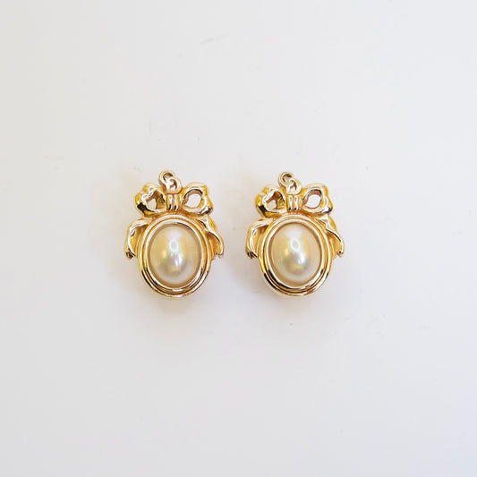 Christian Dior 復古 CD 標誌絲帶珍珠金色夾式耳環