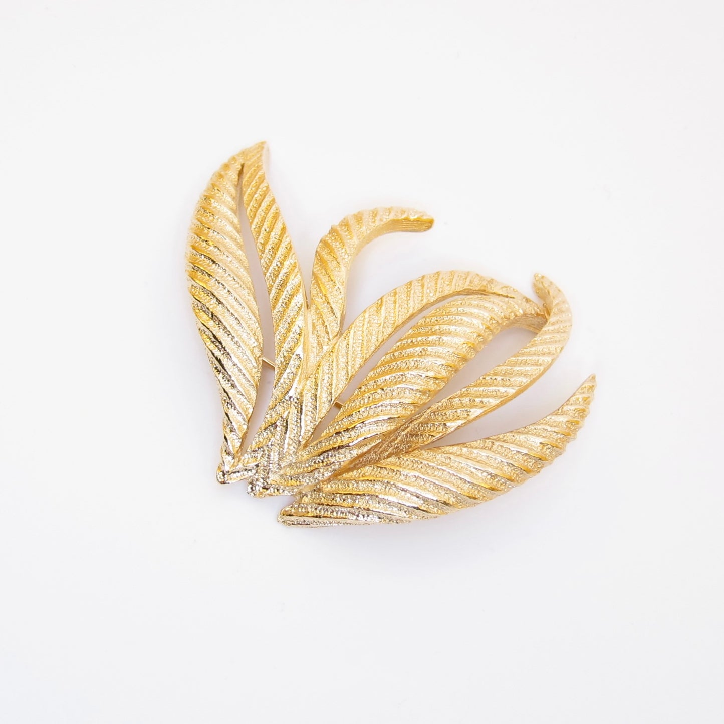 Christian Dior Vintage Leaf Moti Golden Brooch