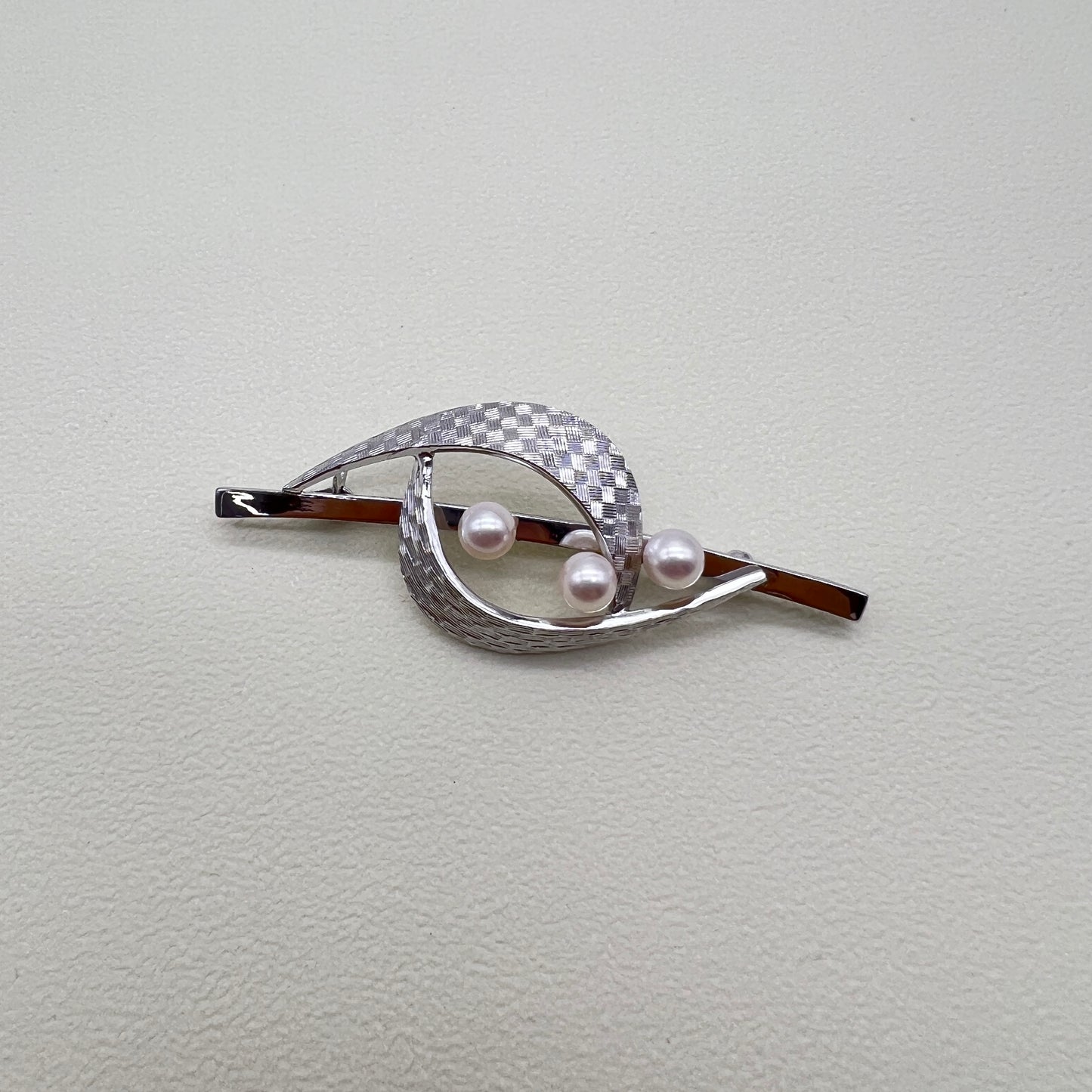 Mikimoto Vintage Akoya Pearl Silver Brooch