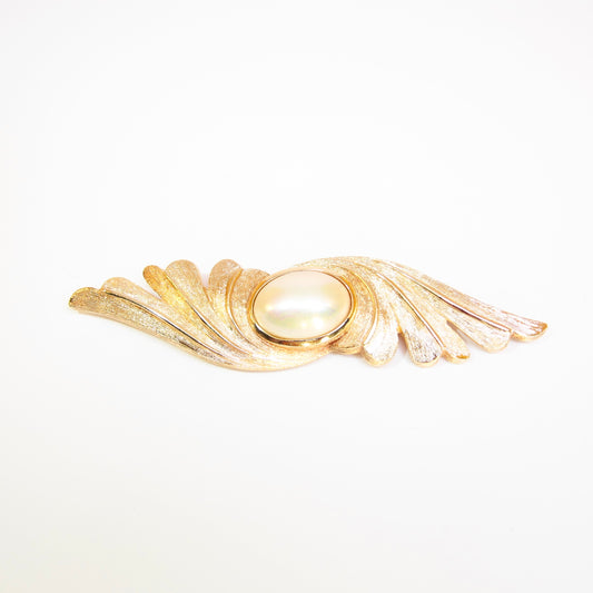 Christian Dior Vintage Stylish Pearl and Golden Brooch