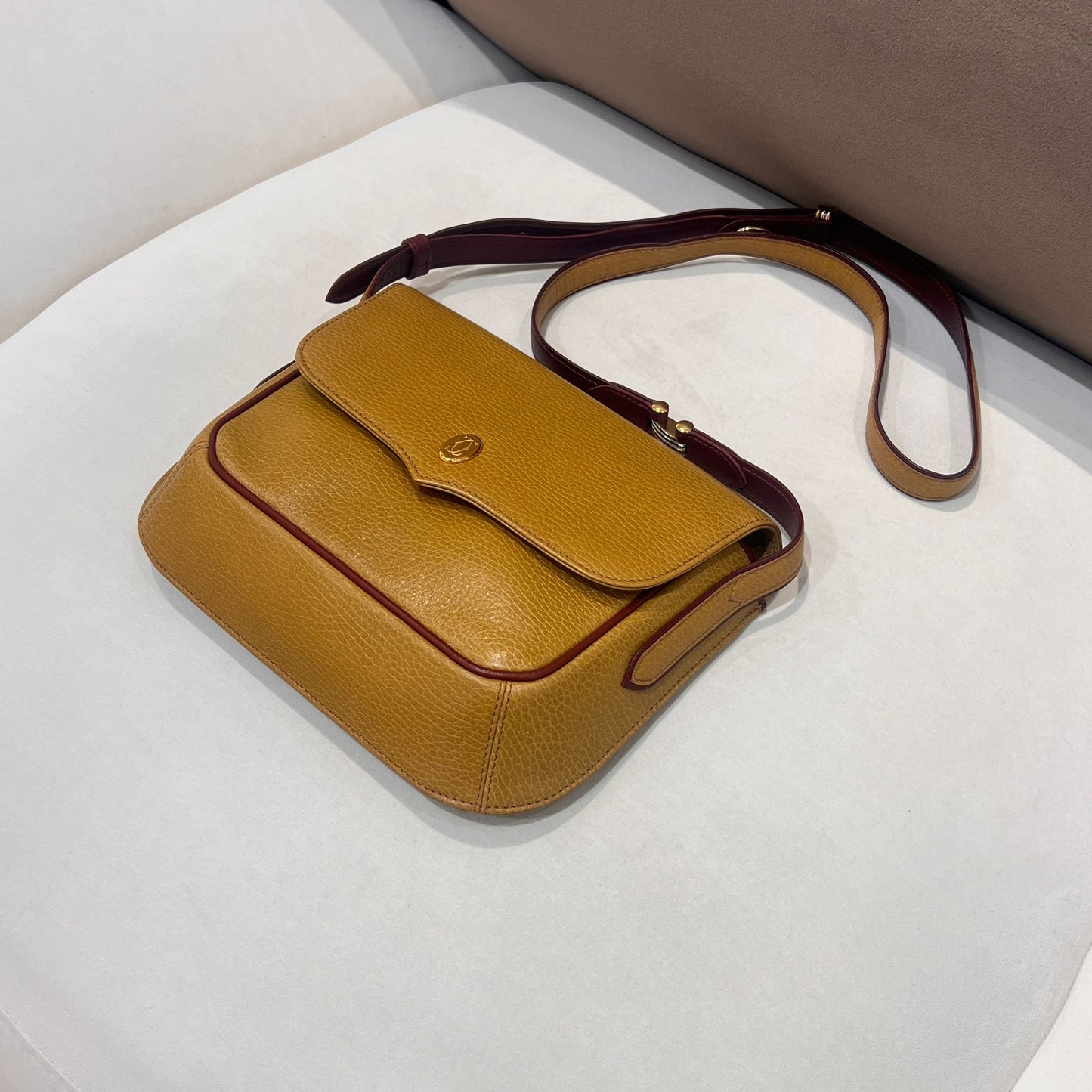 Cartier Vintage Must Line Beige Leather Shoulder Bag