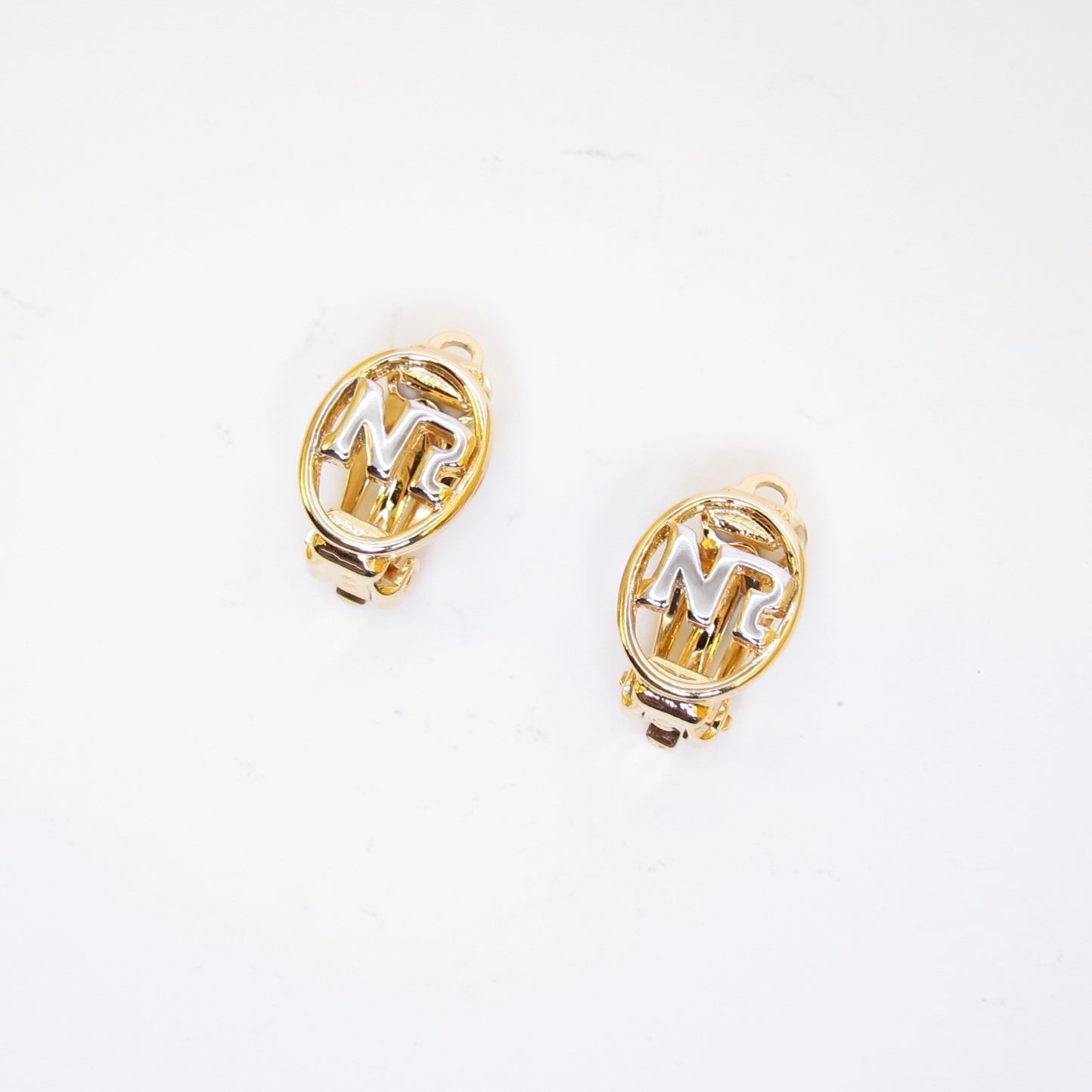 Nina Ricci Vintage NR Logo in Oval Shape Golden Clip-on Earrings