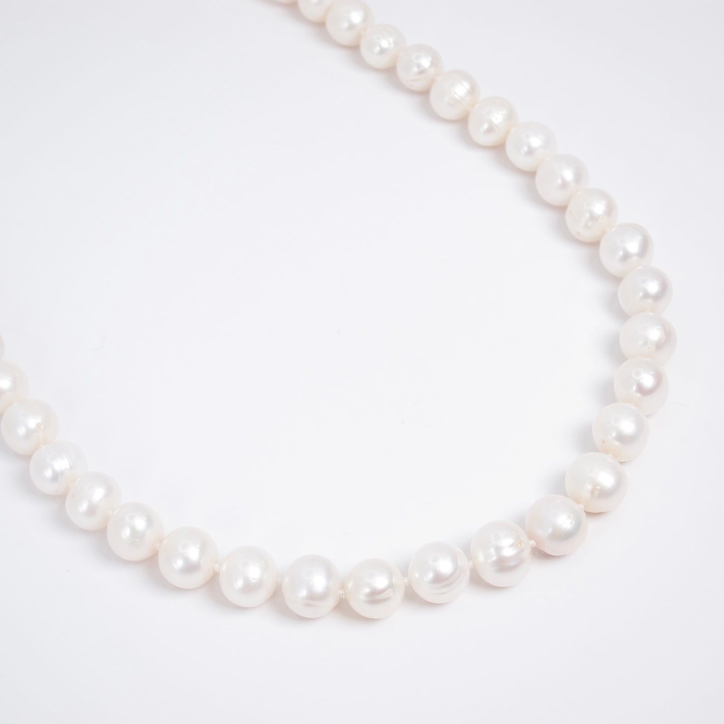 No Brand Vintage Freshwater Pearl with Silver Buckle Necklace